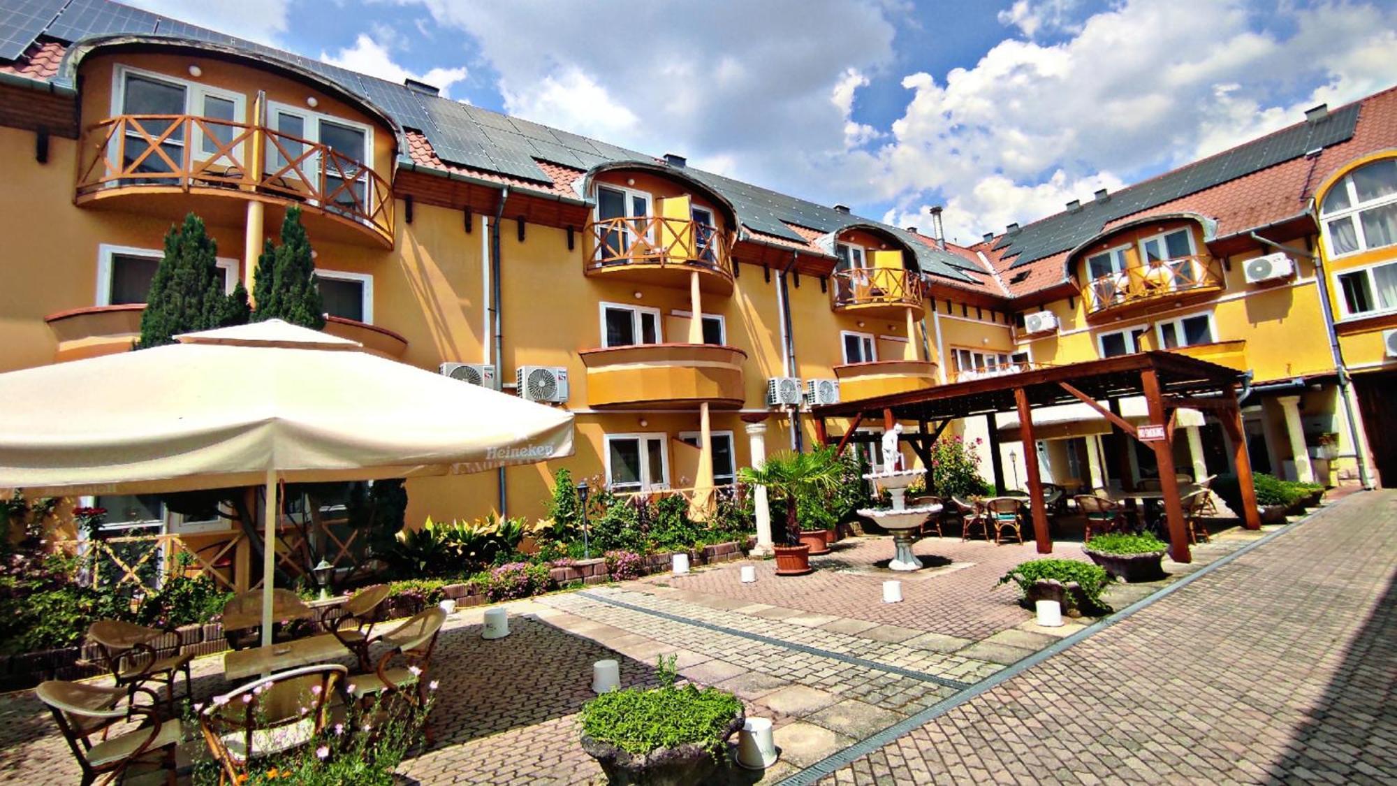 Atrium Hotel Harkan Exterior foto